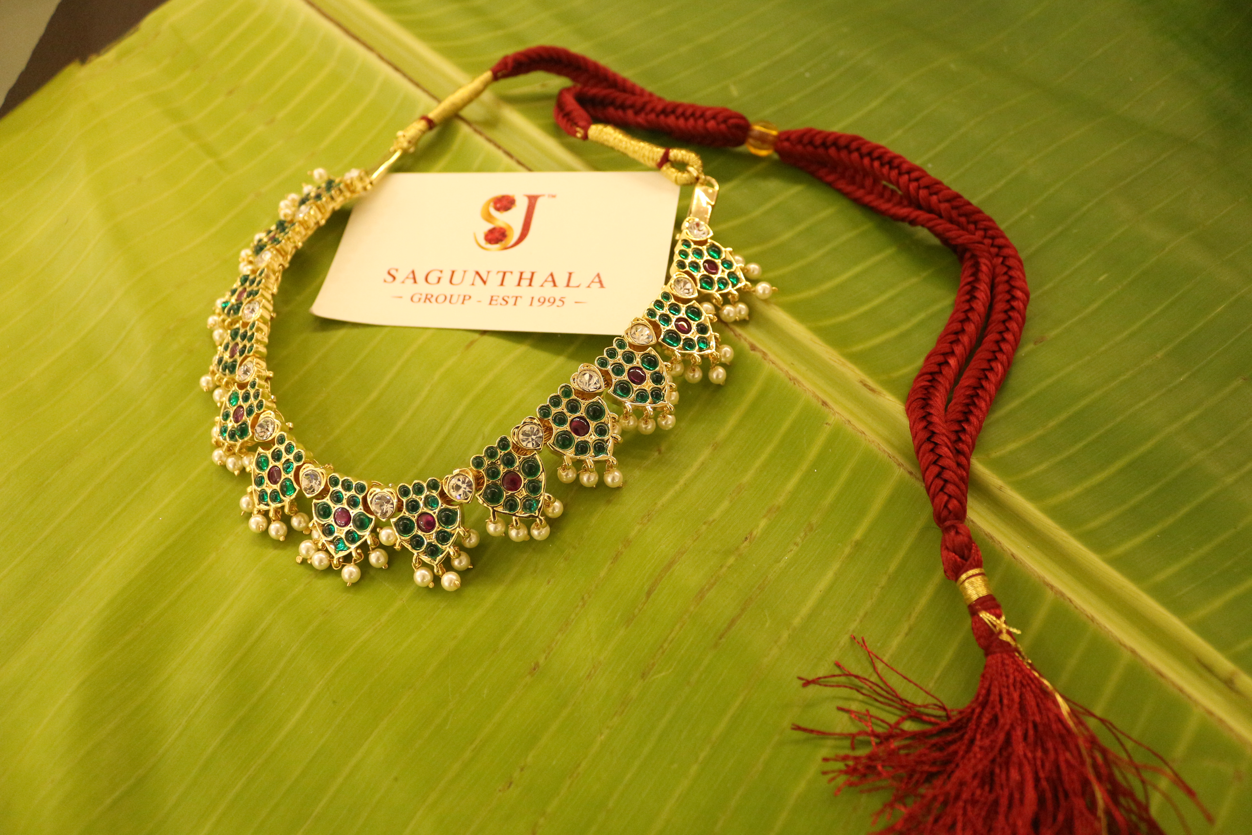 Full Green Leaf Necklace
