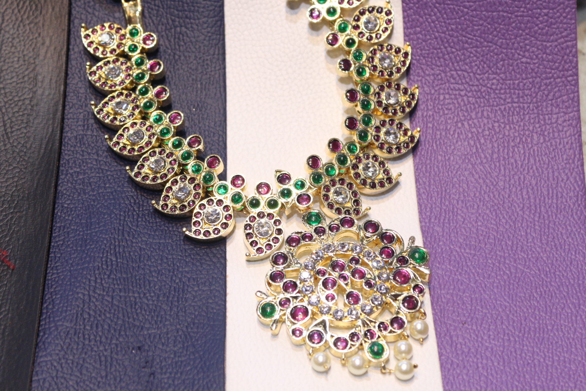 ROYAL MANGO NECKLACE WITH PEACOCK PENDANT