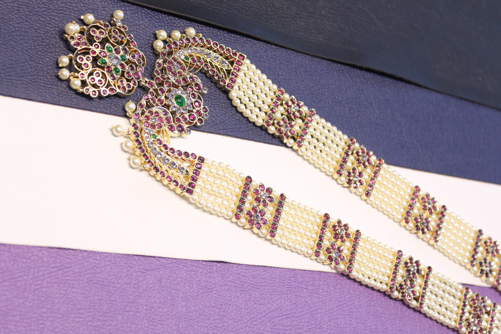 PEARL FLOWER PEACOCK PENDANT HARAM
