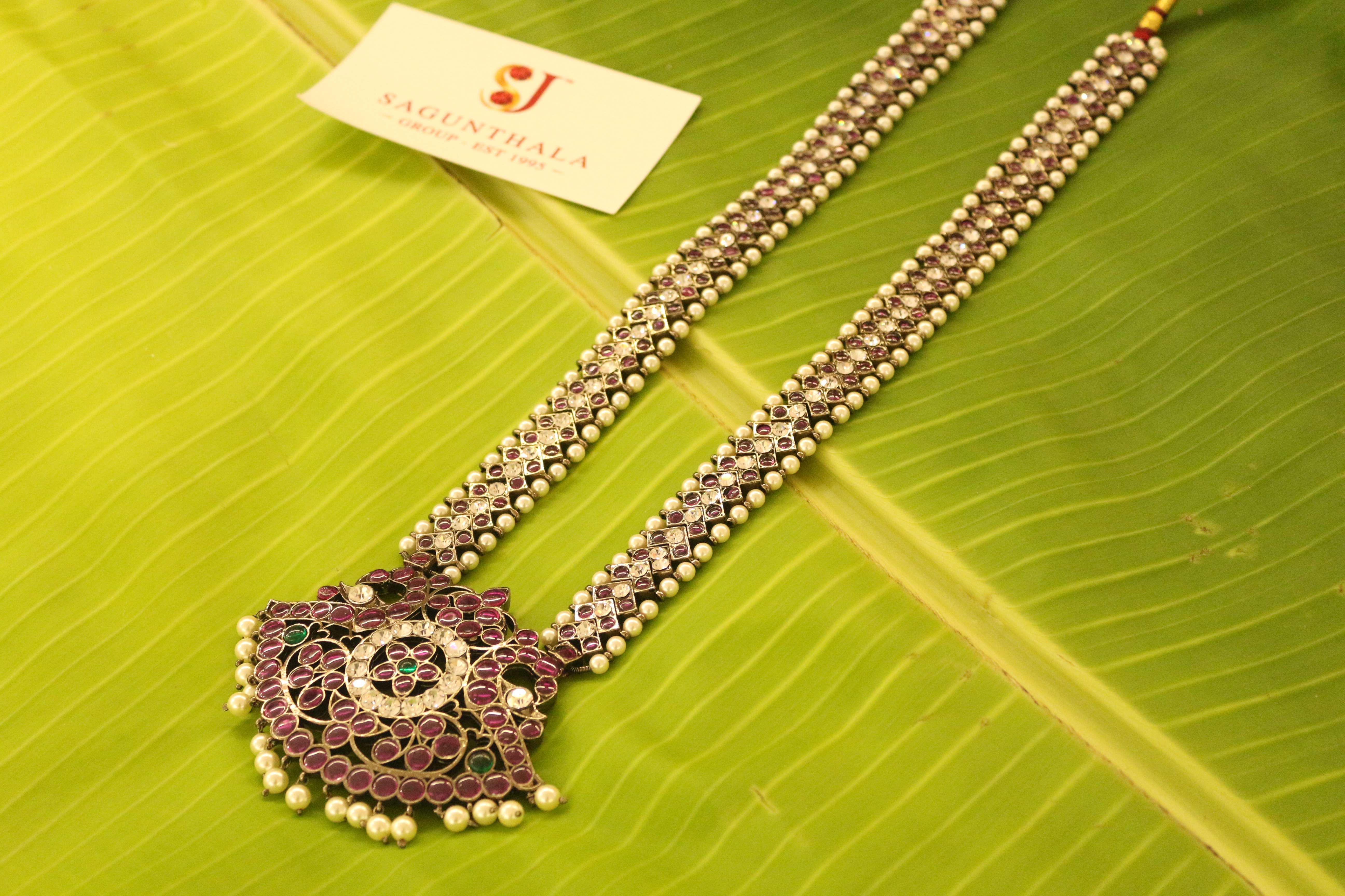 Black Antique Pathakam V Pattern Haram