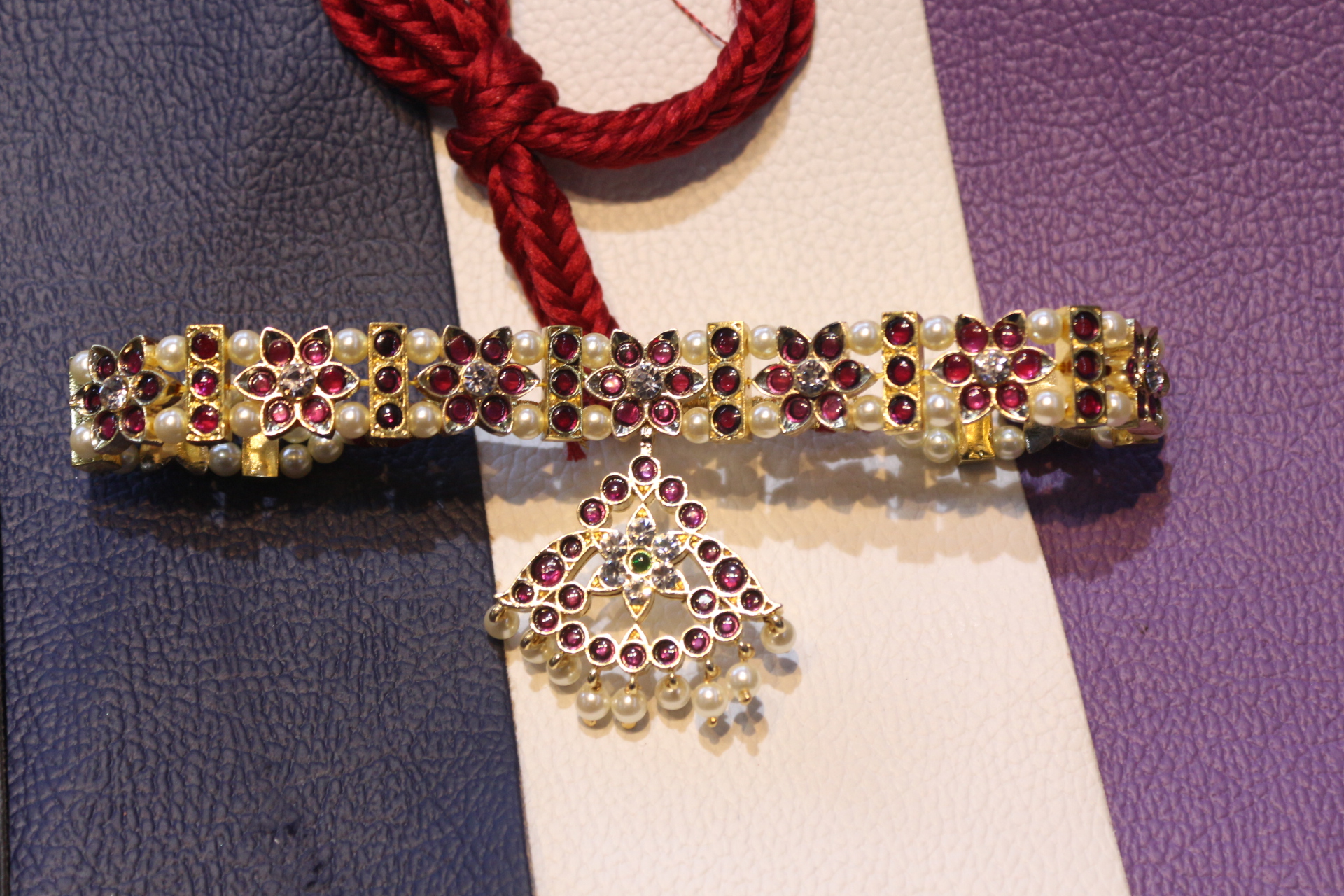 FLOWER KEMPU CHOKER