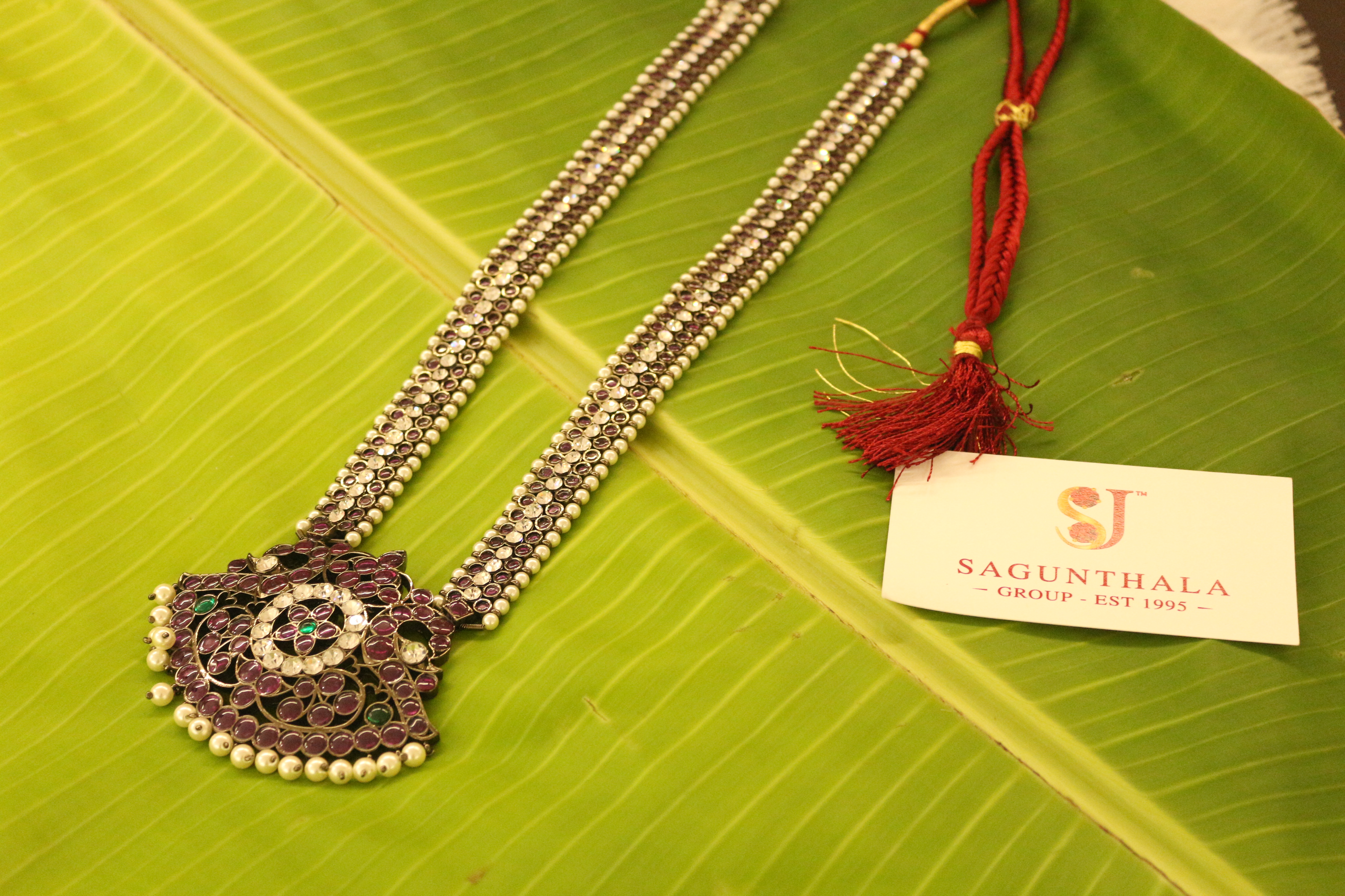 Black Antique Pathakam Soundarya Haram