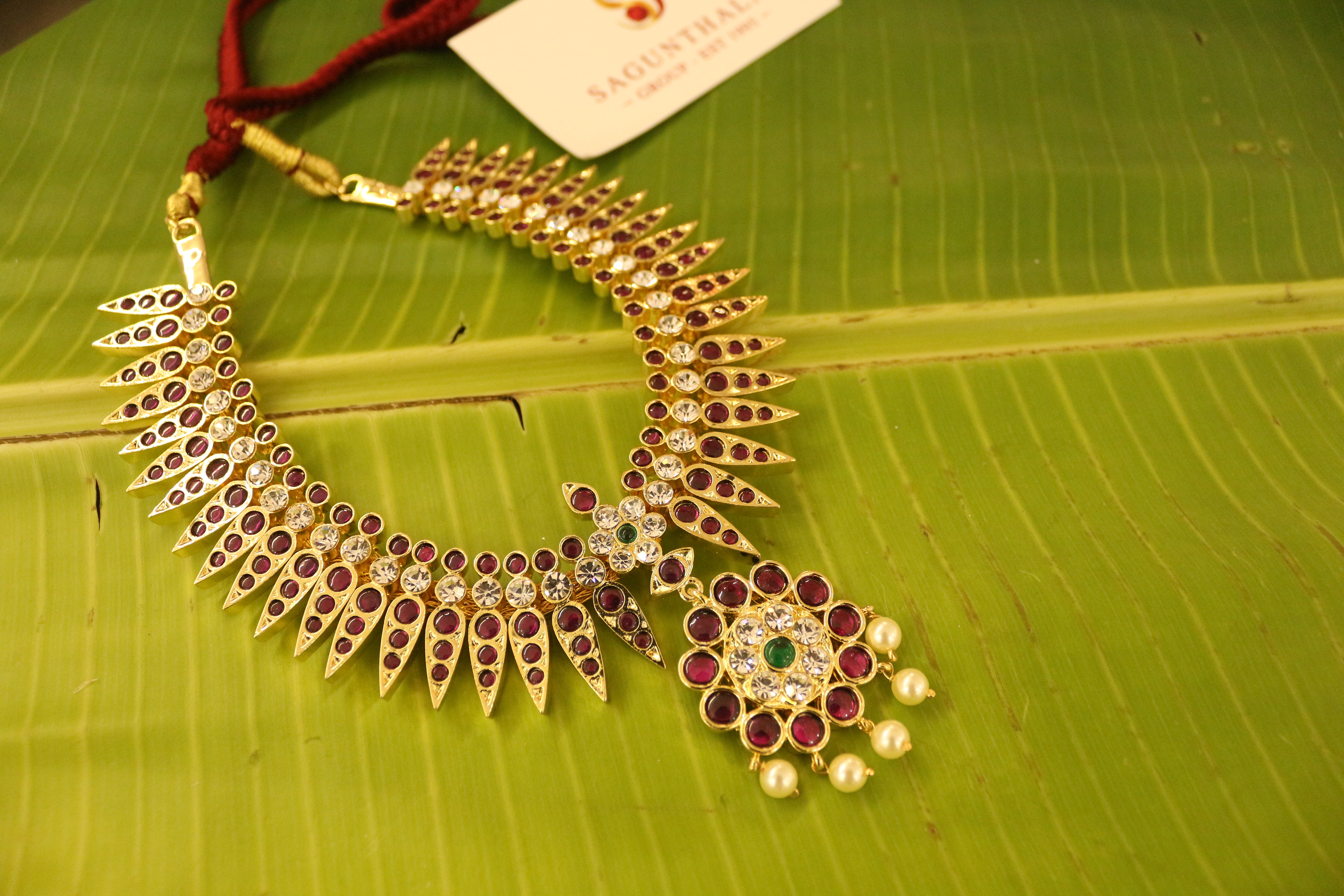 Grand Leaf Necklace with Full Kempu Stones