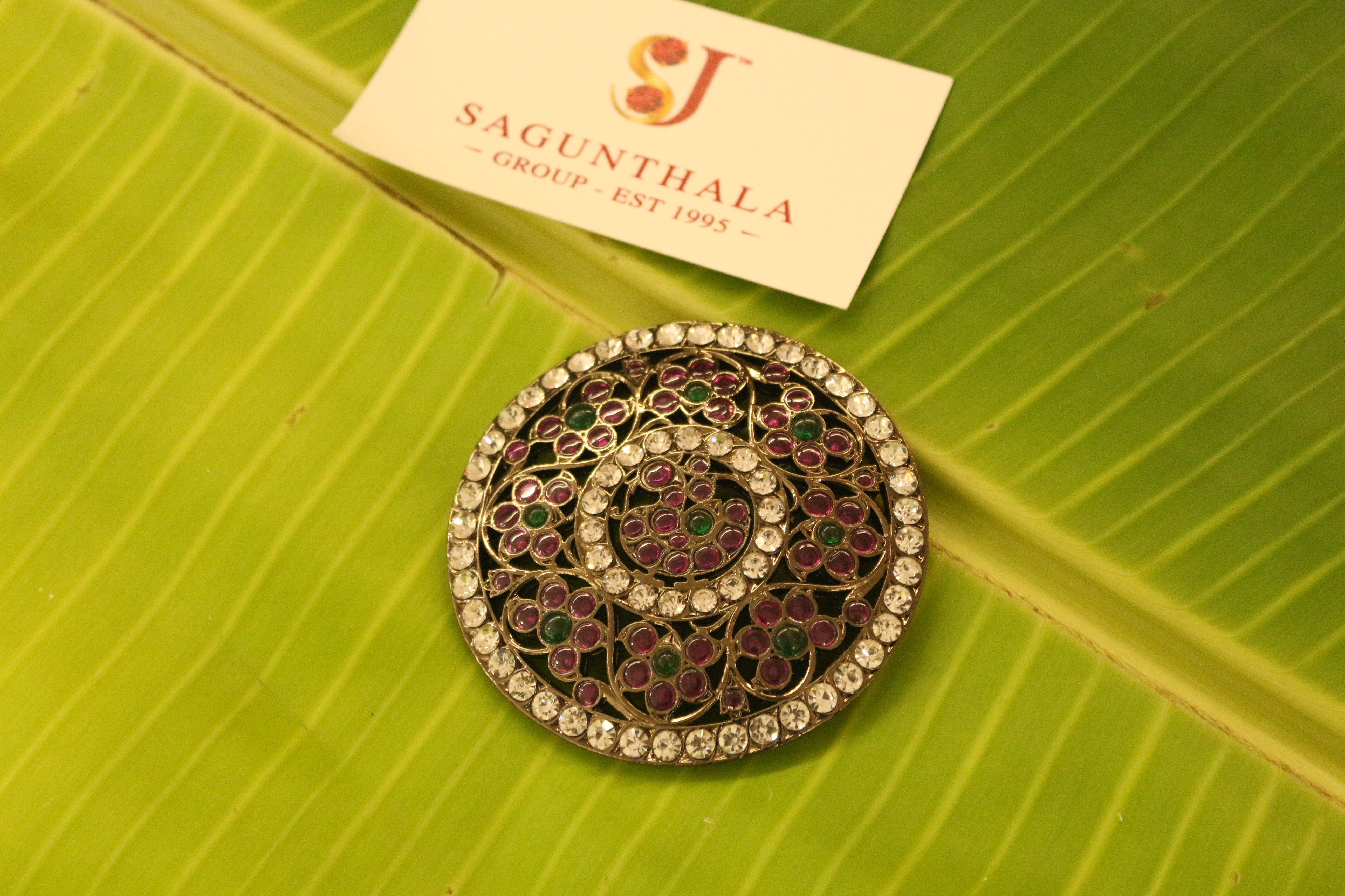 Black Antique Floral Rakodi
