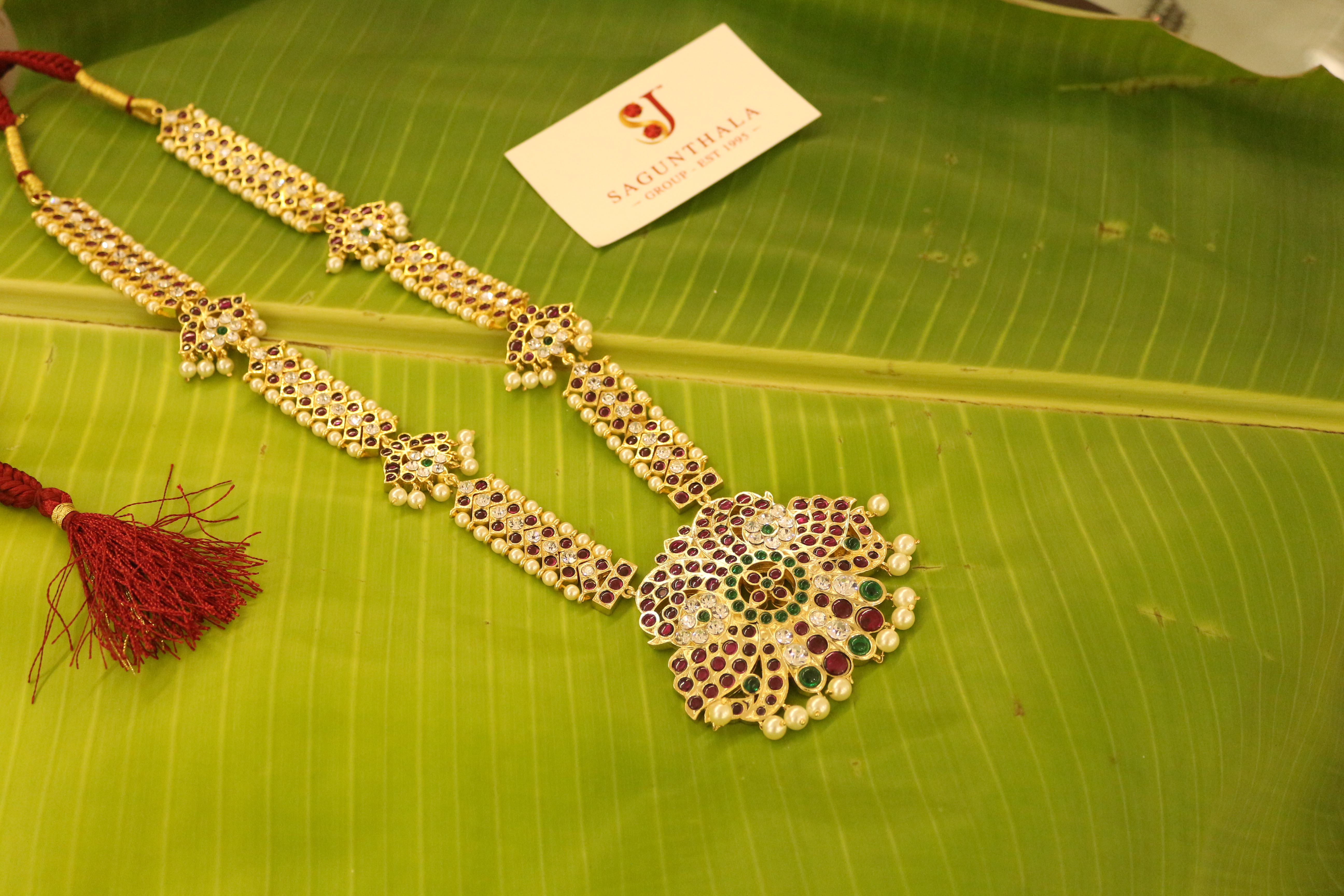 Gandaberunda  pendant Flower V Pattern Haram