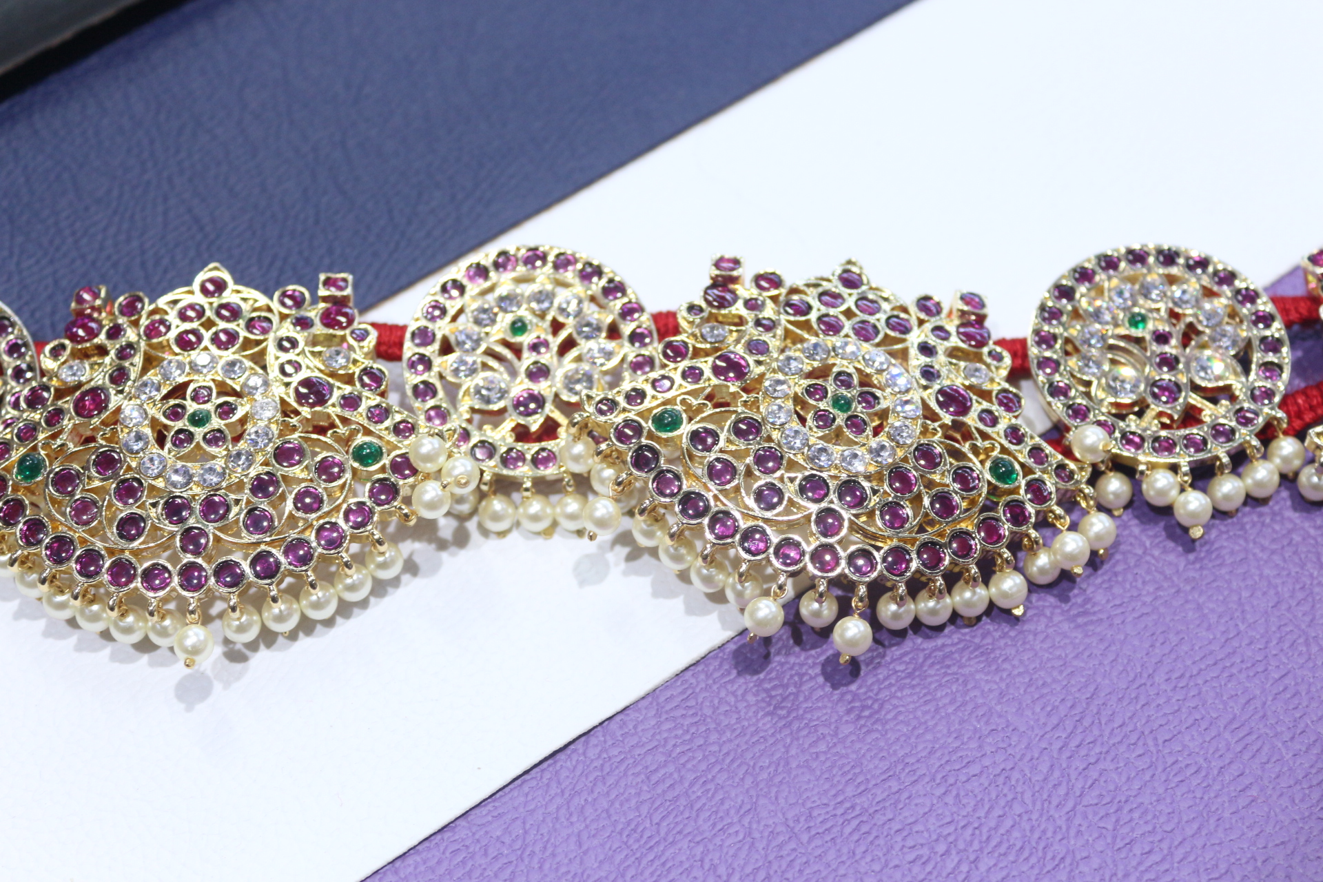 PATHAKAM PENDANT WITH PEACOCK DESIGN ODDIYANAM